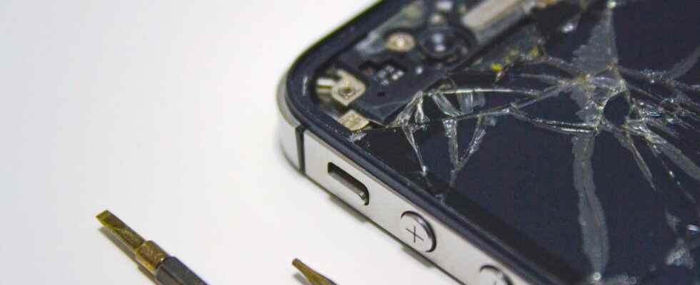 With its Self Service Repair program Apple will allow seasoned