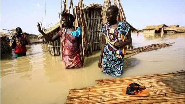 Hundreds of thousands of people had to flee their homes in floods in South Sudan