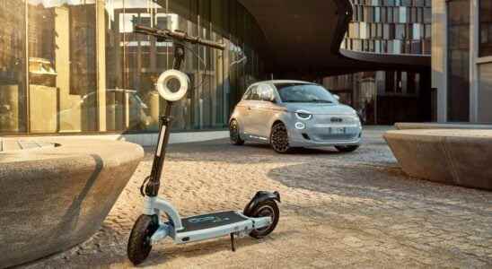 A folding electric scooter inspired by the Fiat 500