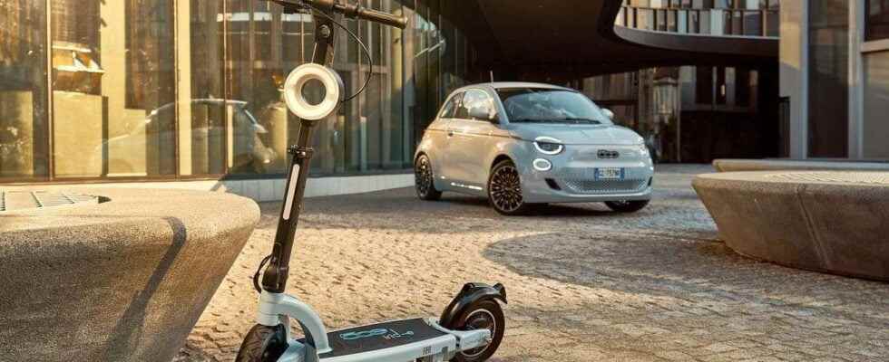A folding electric scooter inspired by the Fiat 500