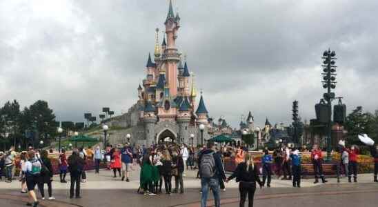 Disneyland Paris announces the date of its reopening
