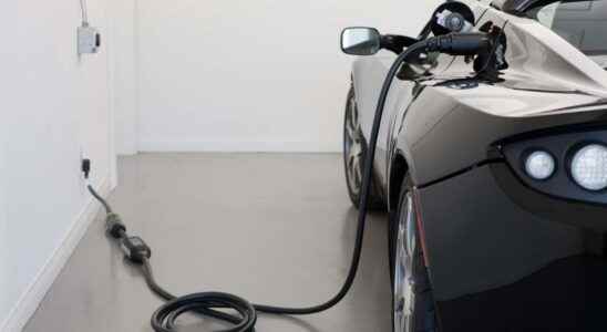Electric car what is the cost of charging at home