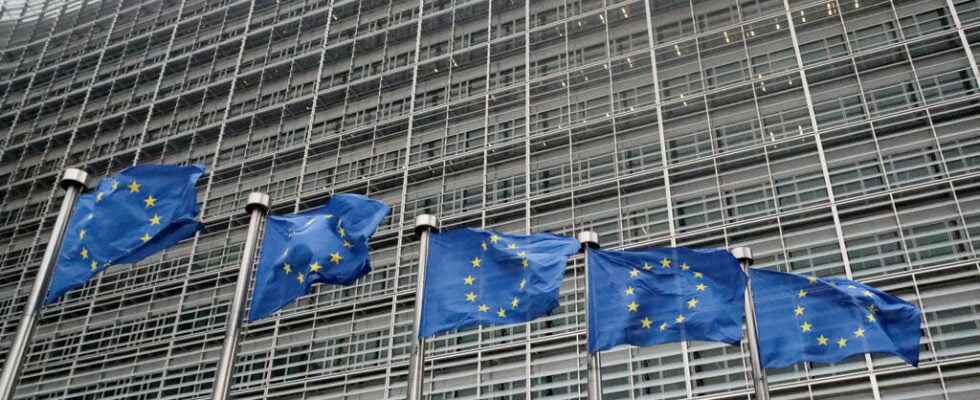 European Commission launches infringement procedure against Poland