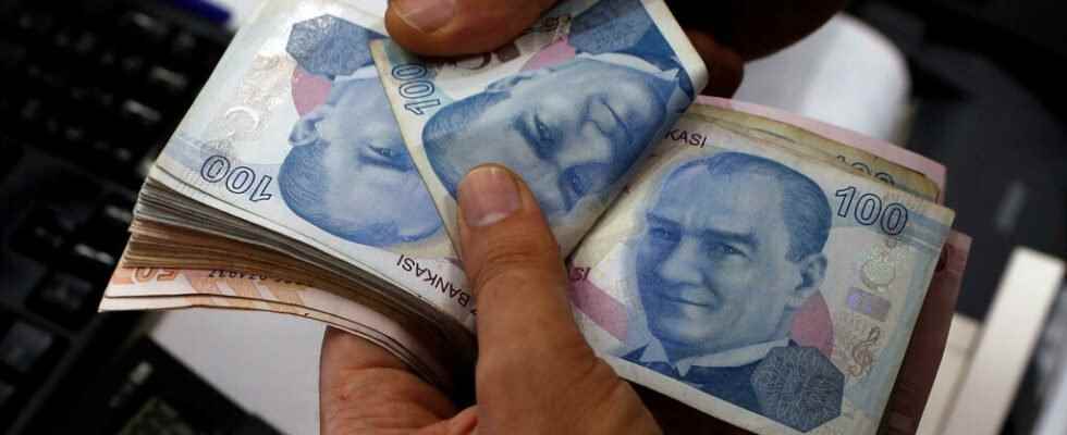 In Turkey companies suffering from monetary instability