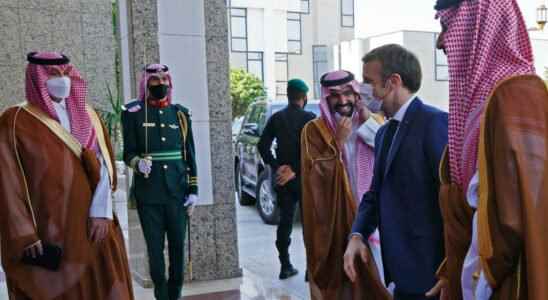 In the Gulf countries Emmanuel Macron plays the argument of
