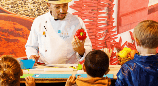 Olivier Chaput teaches schoolchildren to eat well