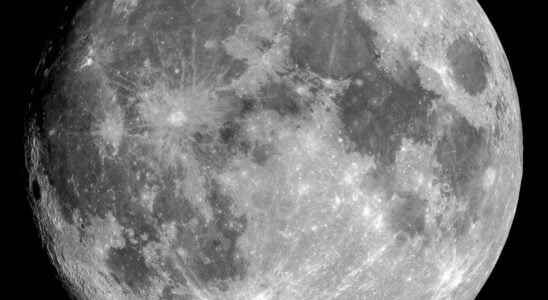 Radar data reveals the Moons tumultuous past