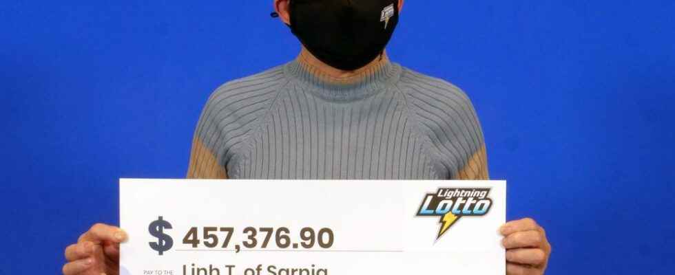 Sarnia man wins more than 450K through random lottery