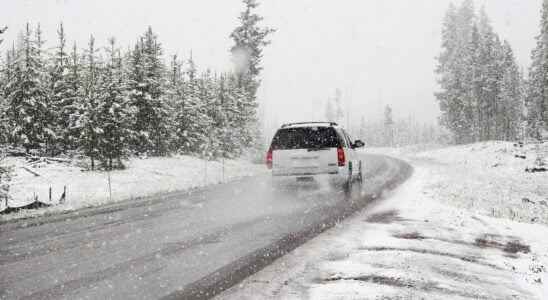 Some tips for driving in snowy weather