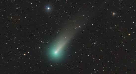 The Christmas comet puts on a show after a burst