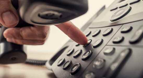 To change operator while keeping your landline or mobile phone