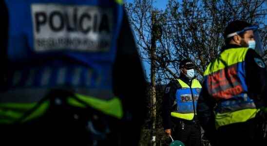 seven gendarmes arrested for racial hatred towards immigrant workers