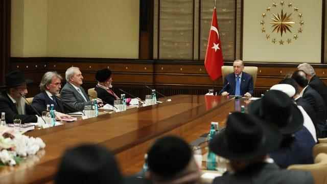 President Recep Tayyip Erdoğan received Members of the Turkish Jewish Community and the Rabbinical Alliance of Islamic Countries last month.