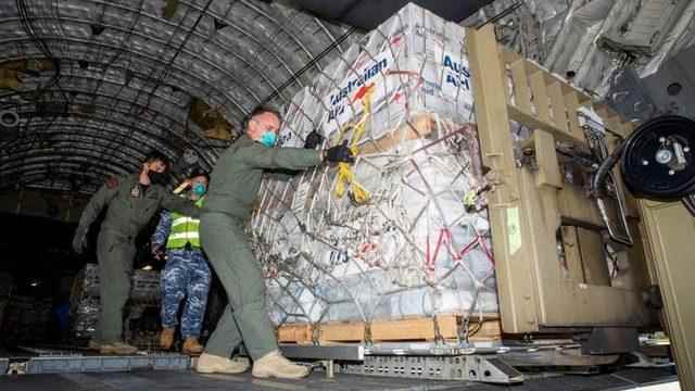 Australian army delivers first batch of aid