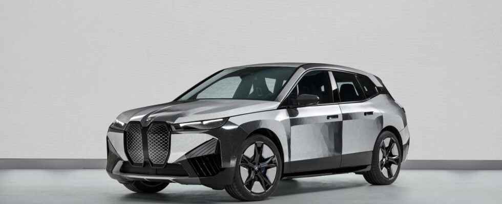BMW iX Flow the incredible E Ink body that changes