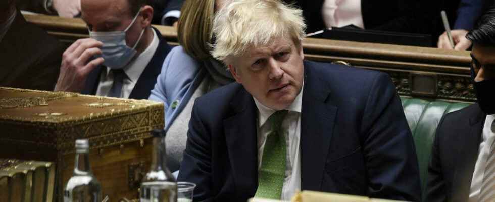 Boris Johnson accused of blackmail to avoid vote of no