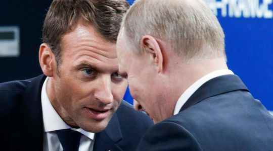 Crisis in Ukraine what Macron and Putin said to each