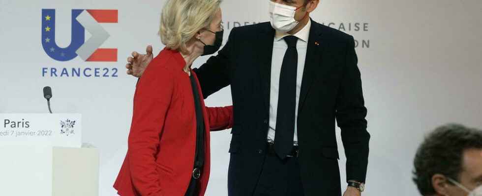 Emmanuel Macron and Ursula von der Leyen launch the French