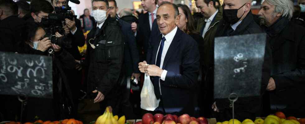 Eric Zemmour plays proximity in a Cannes market