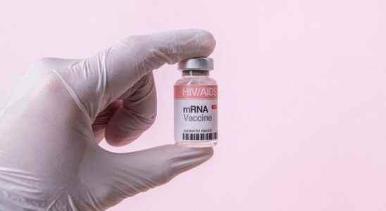 HIV vaccine Moderna tests messenger RNA vaccine in humans