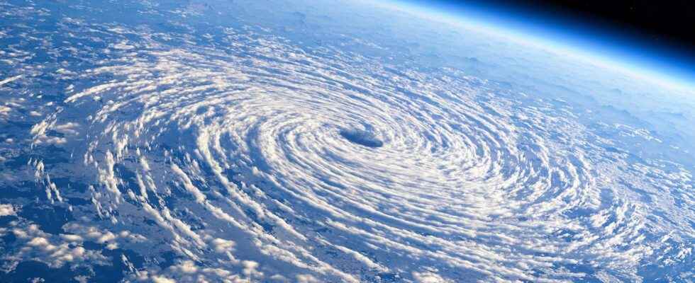Hurricanes and typhoons will strike more at mid latitudes