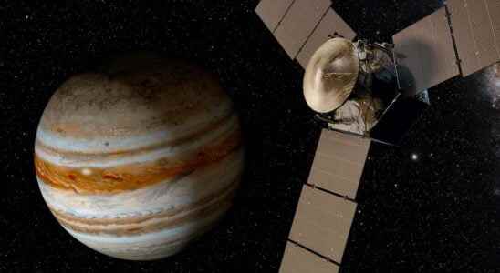 Jupiters cyclones explained by ocean physics