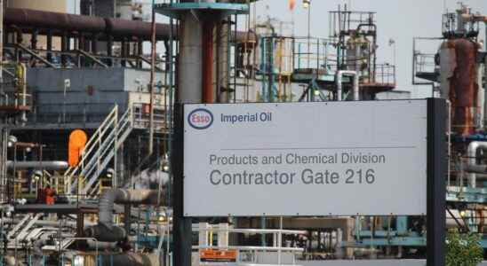 No injuries from Imperial Oil fire company says