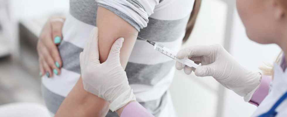 Pregnant women vaccine messenger RNA no increased risk