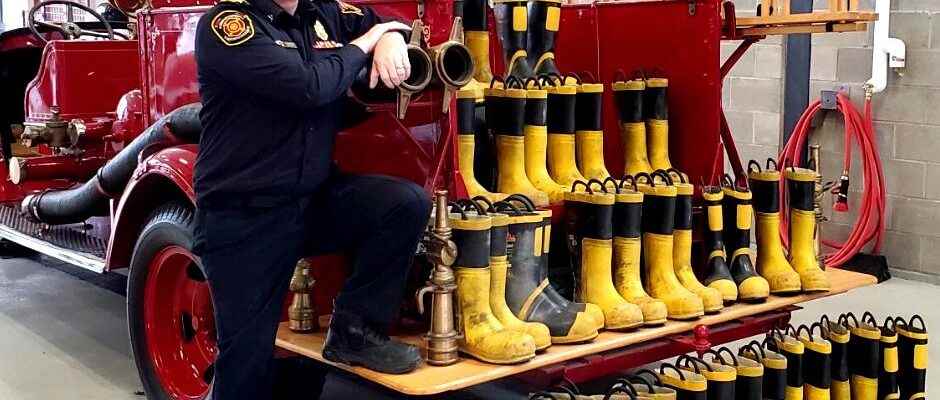 St Marys Fire Department donates 21 pairs of fire boots
