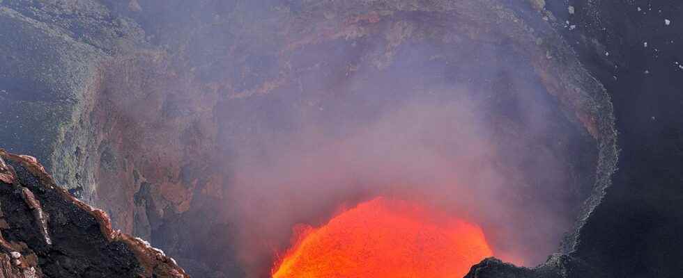 The famous Ambrym volcano in Vanuatu has awakened