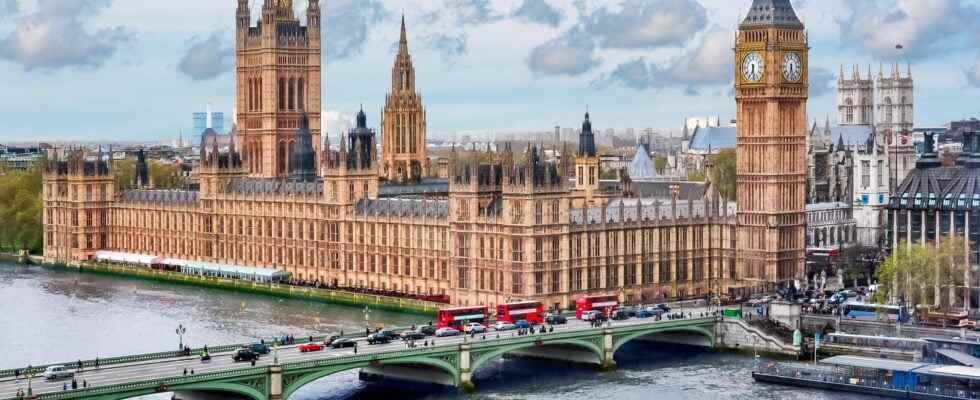 Travel to the United Kingdom relief of health restrictions information