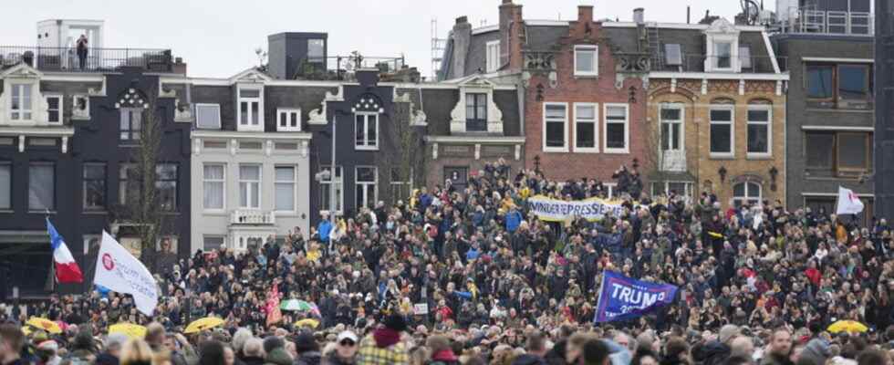 Virus 30 arrests during demonstration in Amsterdam against health restrictions