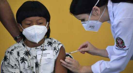 child vaccination starts in Brazil