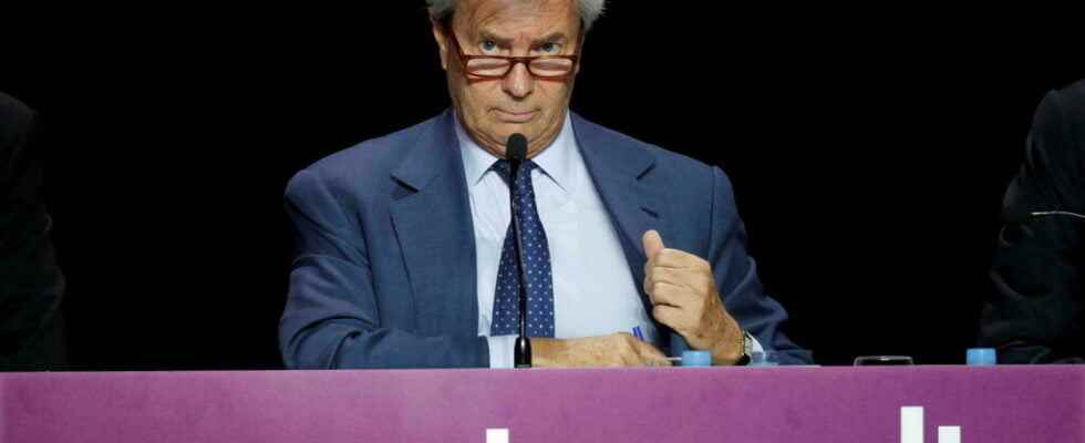 in the Senate Vincent Bollore denies having created the candidate