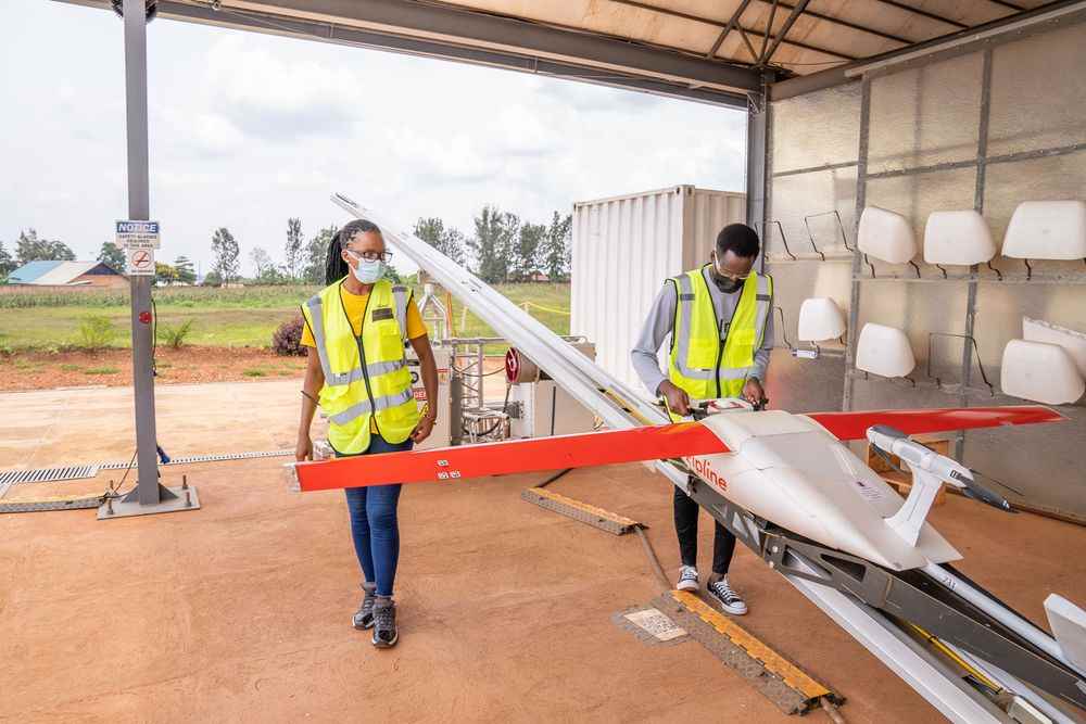 1645027838 71 With its flying ambulances Rwanda dreams of becoming Africas Silicon