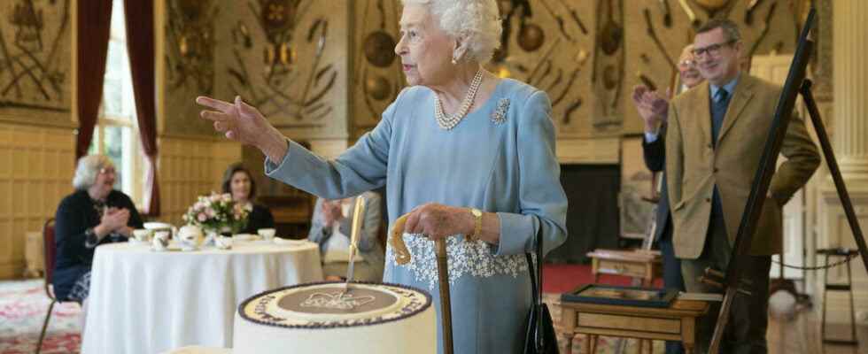 A pudding for the Queen a competition is launched to