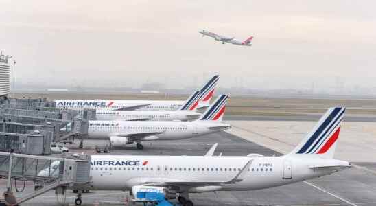 Air France 7 flights a day between Paris and New