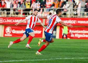 Algeciras CF Algeciras dreams after their victory against Barca B