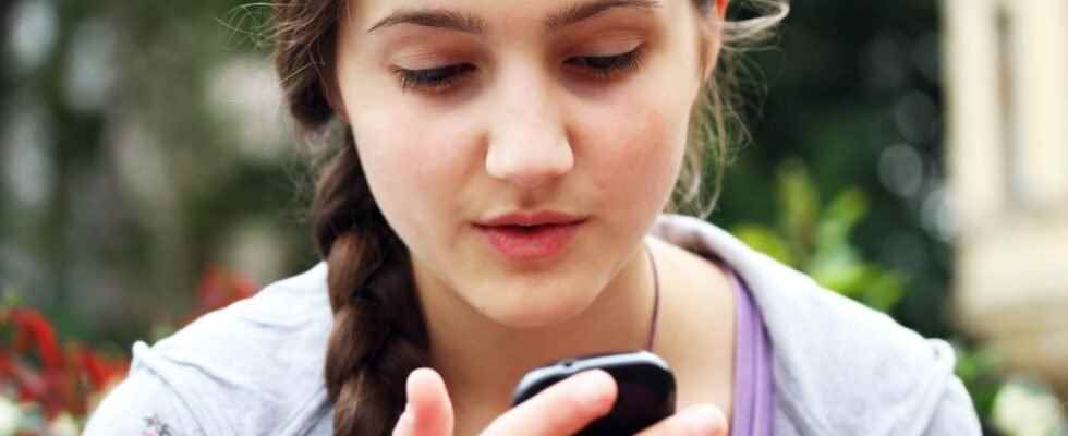 Cyberbullying 3018 app how to protect your teenager