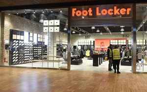 Foot Locker loses 33 on Nike strategy change