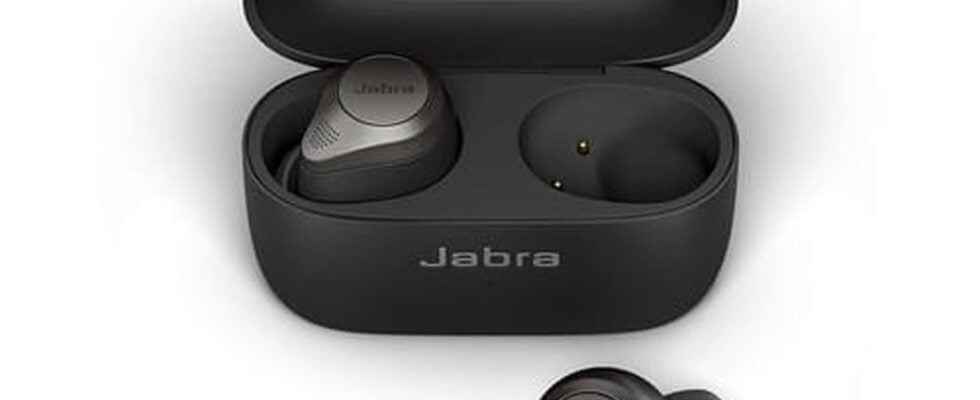 Good plan wireless headphones the Jabra Elite with charger on