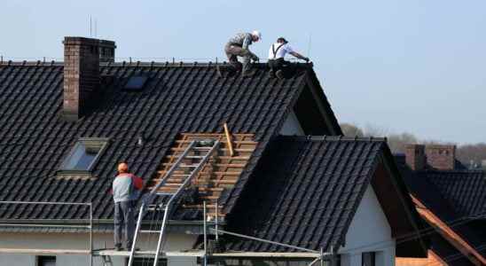 How much does a roof repair cost