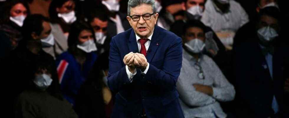 Jean Luc Melenchon sells out in Montpellier