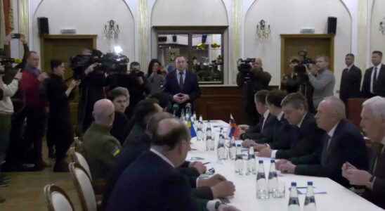 Kyiv and Moscow assert their terms after a day of