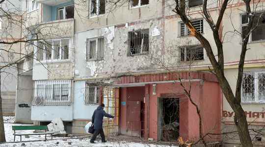 LIVE Russians enter Kharkiv Ukraines second largest city