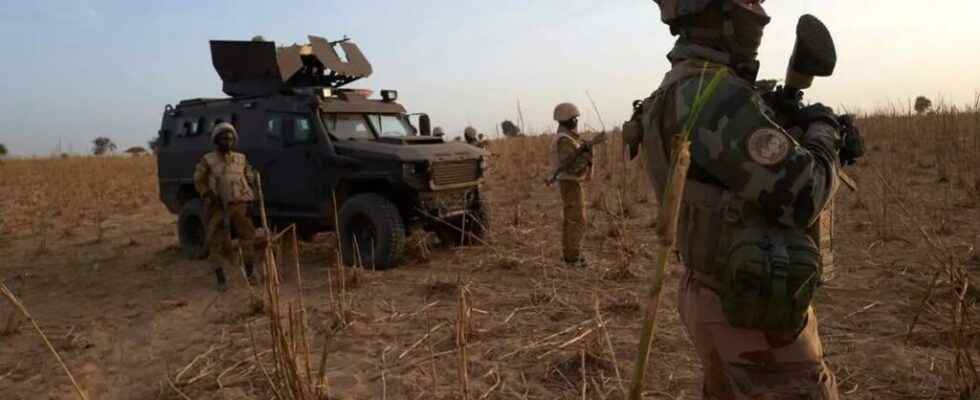 Mali asks France to withdraw its soldiers without delay