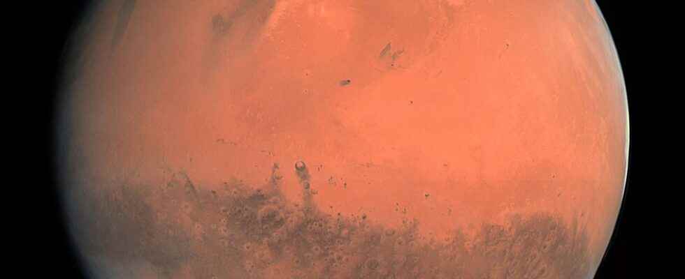 Mars the disappearance of its magnetic field and its atmosphere