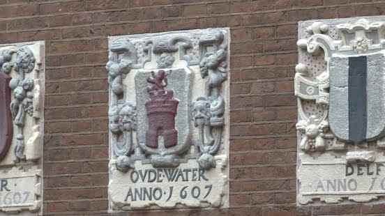 Oudewater wants historic gable stones back from Amsterdam They dont