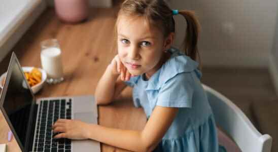 Safer internet day Children connected everyone concerned