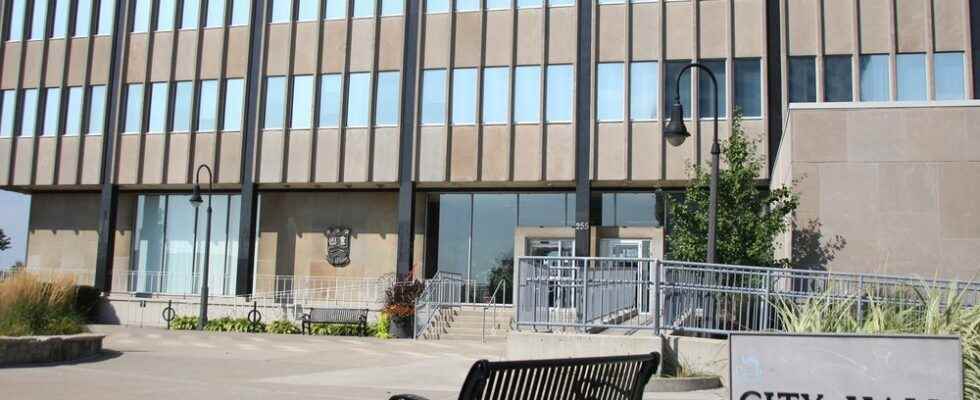 Sarnia hires new manager of corporate services